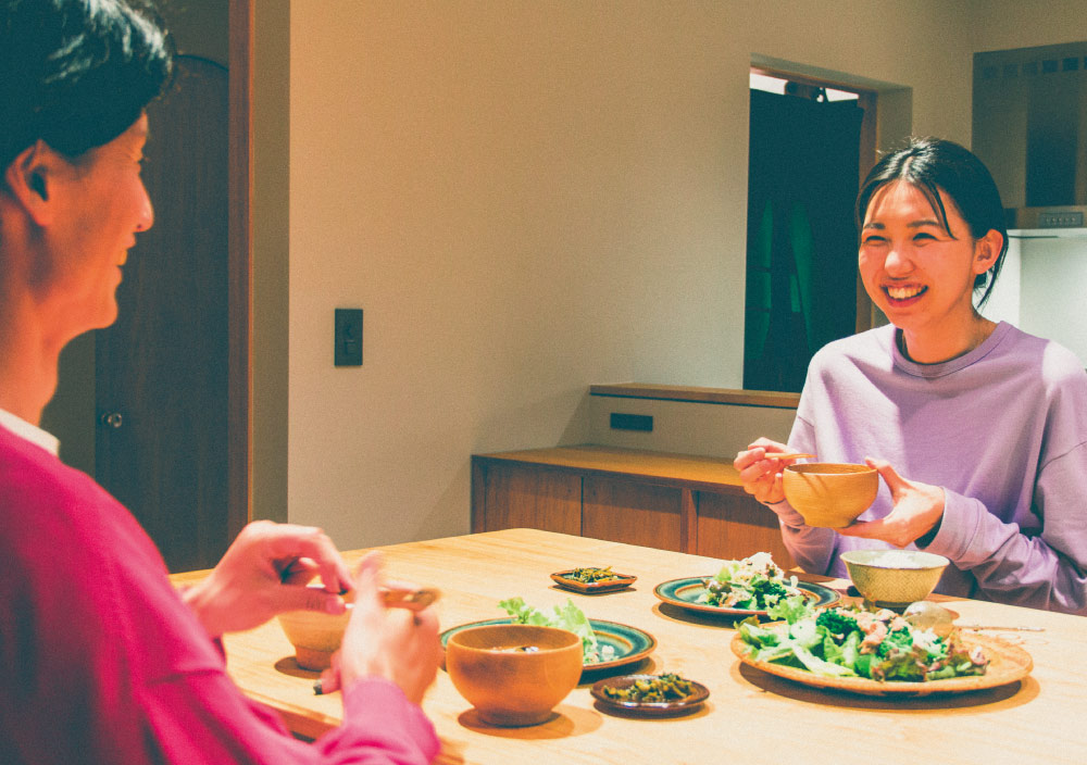 毎日の食卓をほっこり笑顔に。